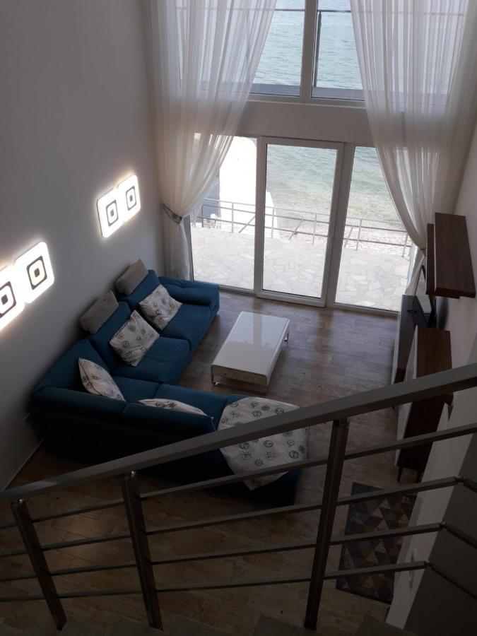 Apartamento Aurora House Duplex Njivice Exterior foto